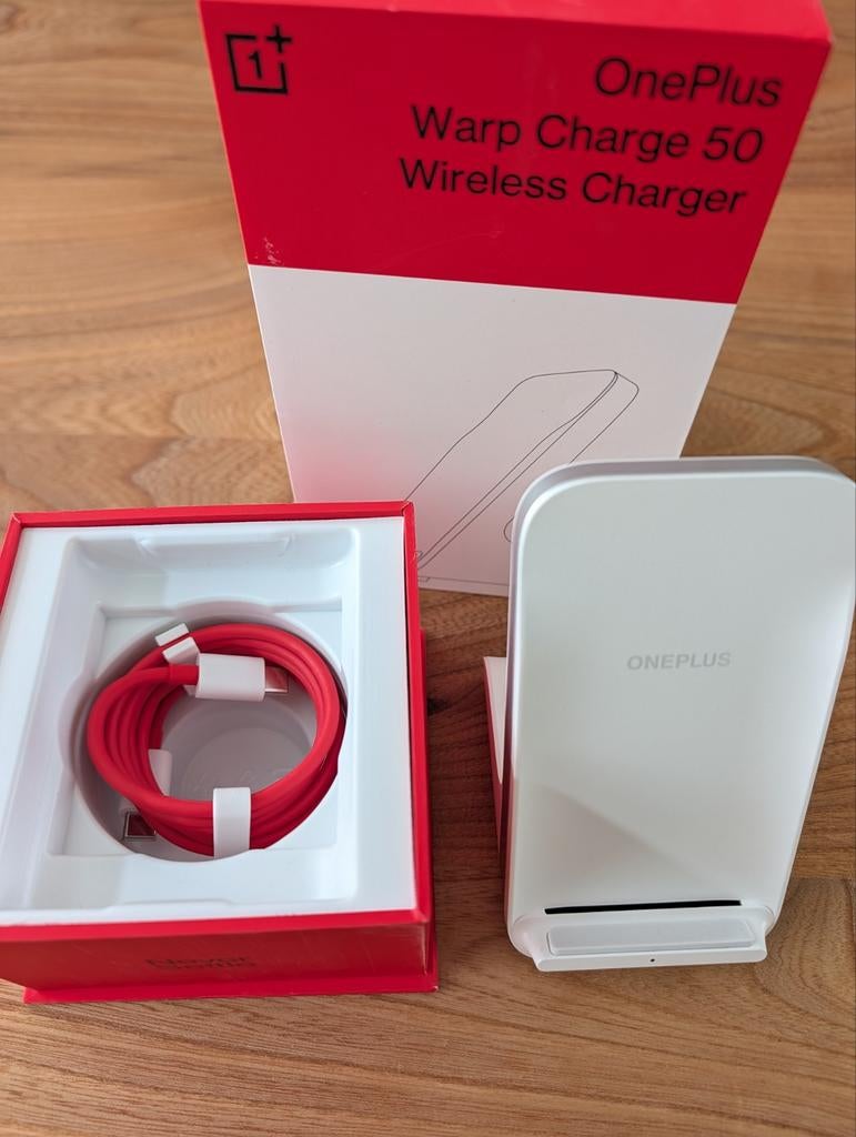 OnePlus Warp Charge 50W Draadloze Oplader - Nieuw, Telecommunicatie, Mobiele telefoons | Telefoon-opladers, Ophalen of Verzenden