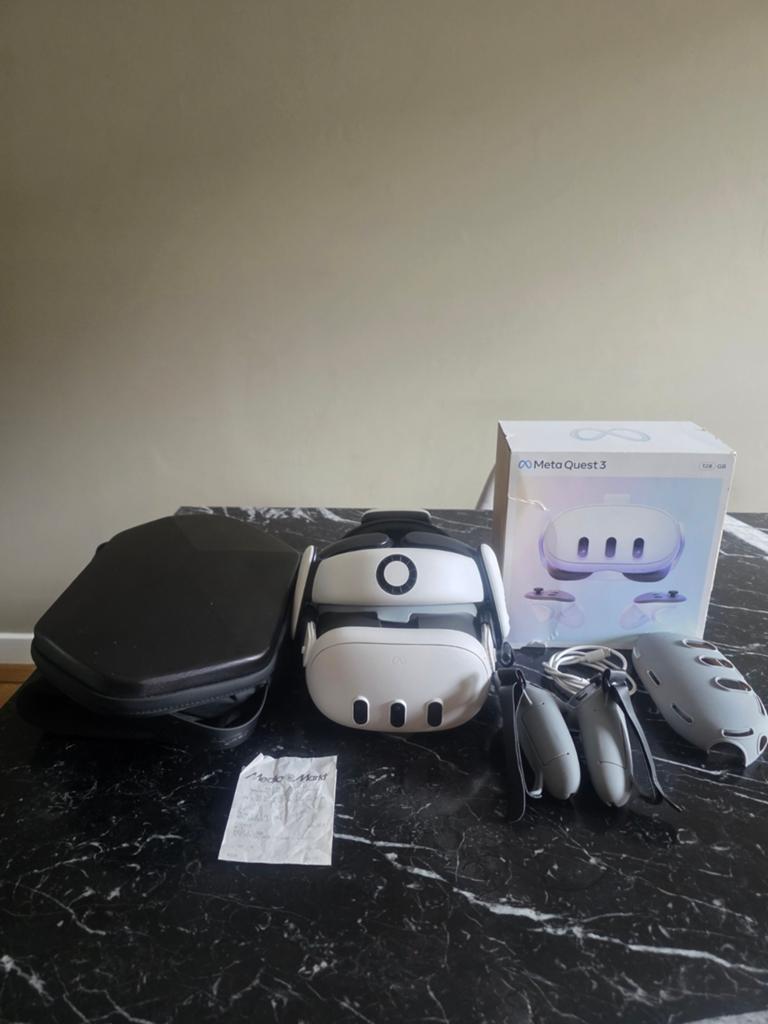 Meta Quest 3 + BoboVR S3 Pro + Case + Accessoires, Spelcomputers en Games, Virtual Reality, Ophalen of Verzenden, Zo goed als nieuw