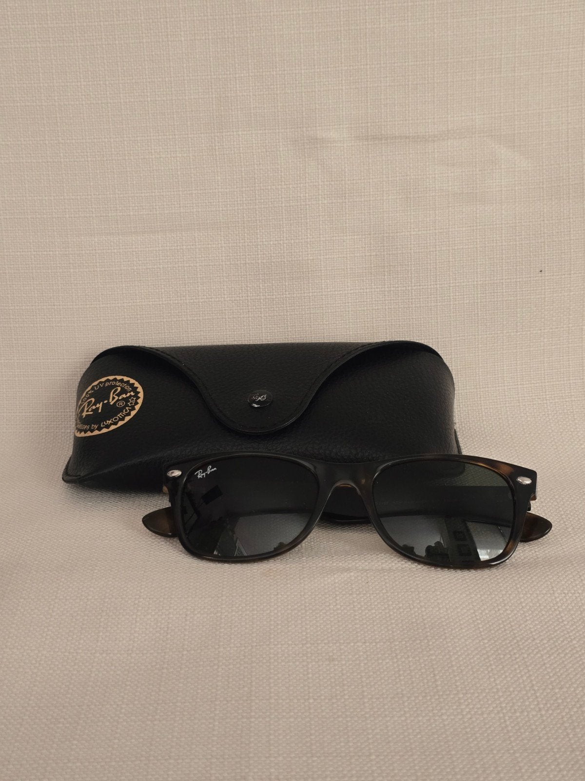 Ray-Ban, New Wayfarer, RB2132, RB in het glas Links, Zonnebril, Bruin, Ophalen of Verzenden, Zo goed als nieuw