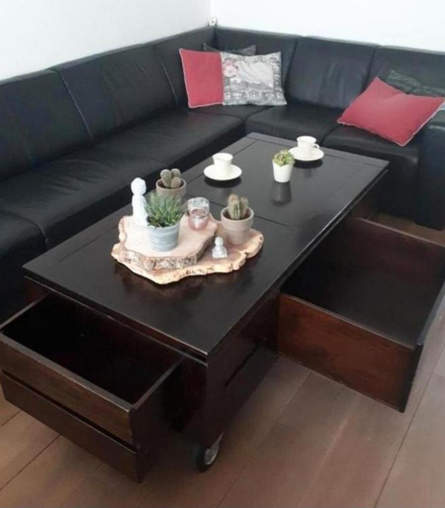 ❗MASSIEF HOUTEN SALONTAFEL OP WIELEN 1.40 CM X 0.70 CM TAFEL, Huis en Inrichting, Ophalen