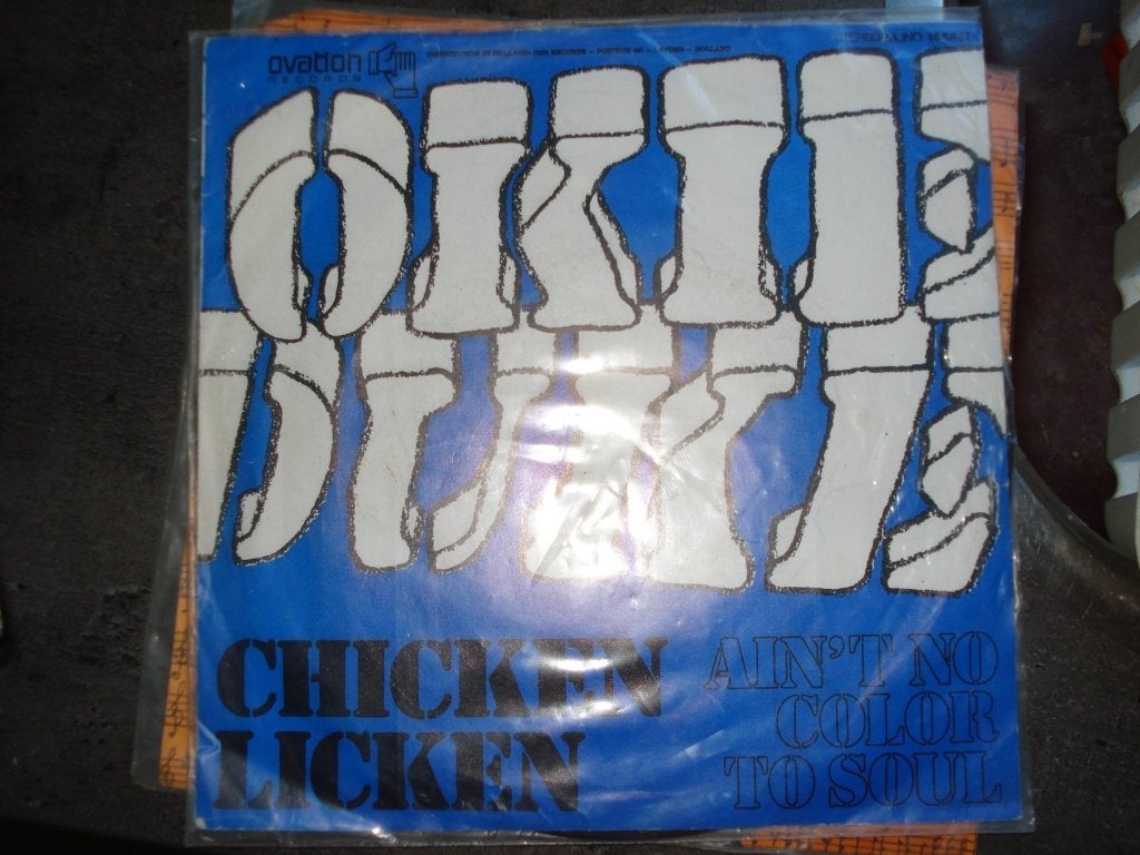 Okie Duke: Chicken licken / Ain't no color to soul, 7 inch, Single, Ophalen of Verzenden, Pop
