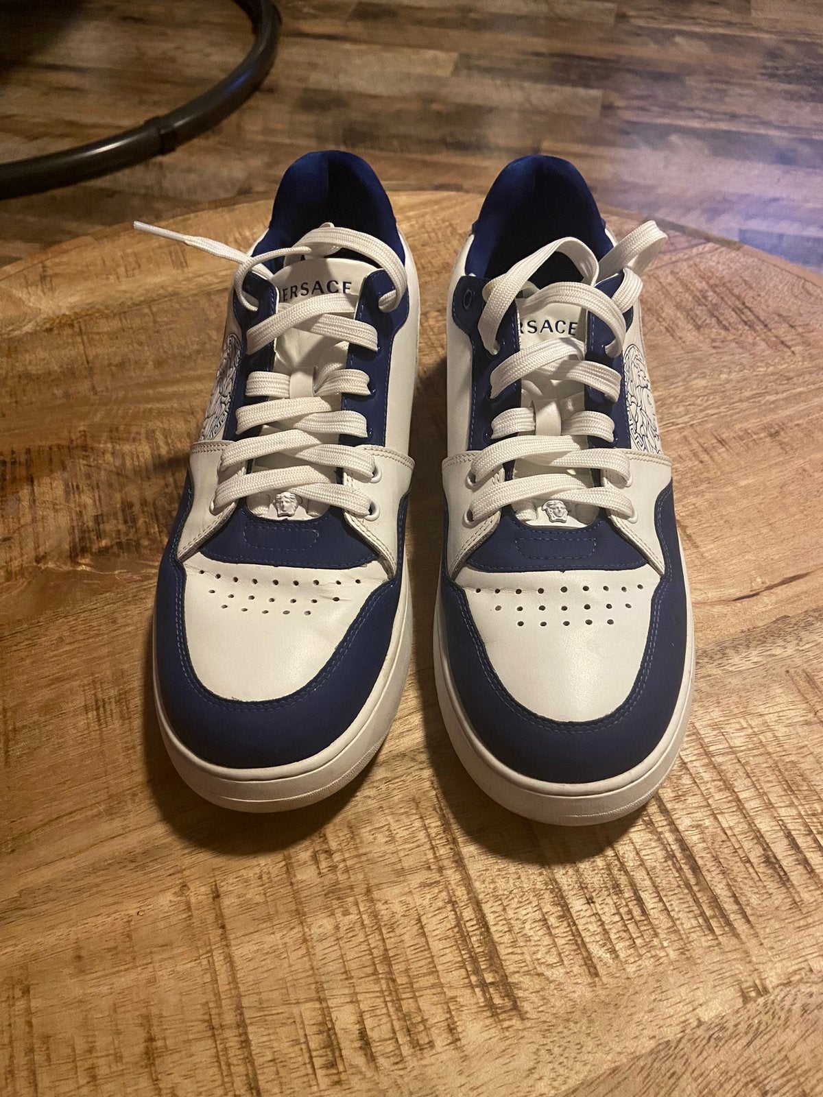 Versace schoenen maat 43 - Zo goed als nieuw, Ophalen, Zo goed als nieuw, Blauw, Sneakers of Gympen