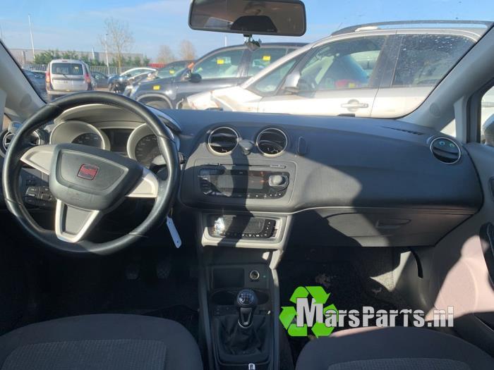 Kachel Bedieningspaneel van een Seat Ibiza