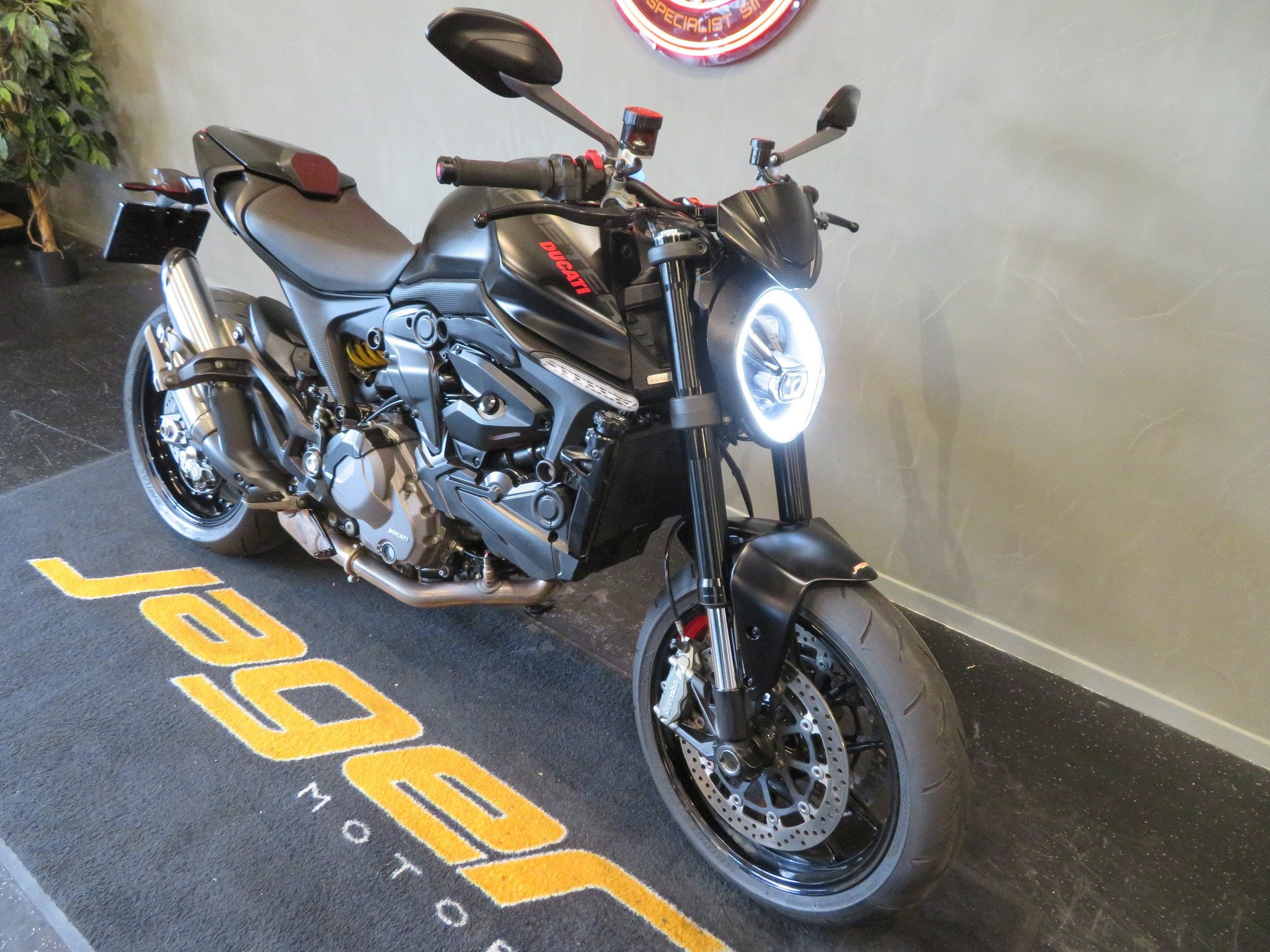 Ducati Monster 950 + 937 ZEER STRAK!, 950 cc, Bedrijf, Naked bike