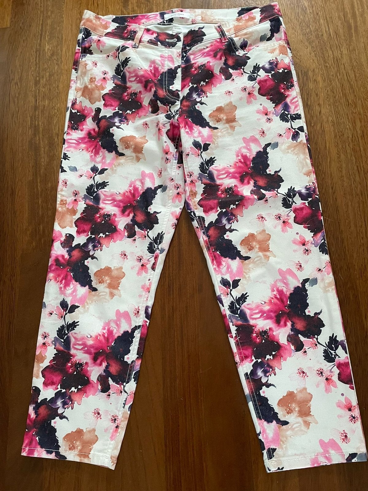 Mooie zomerbroek maat 44, Kleding | Dames, Ophalen of Verzenden, Zo goed als nieuw, Maat 42/44 (L), Lang