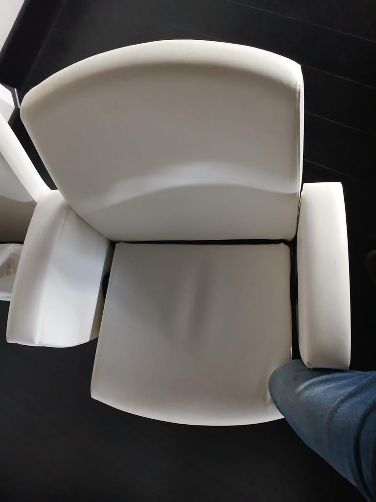 300 witte stoelen voor zalen, theater of bioscopen, Ophalen