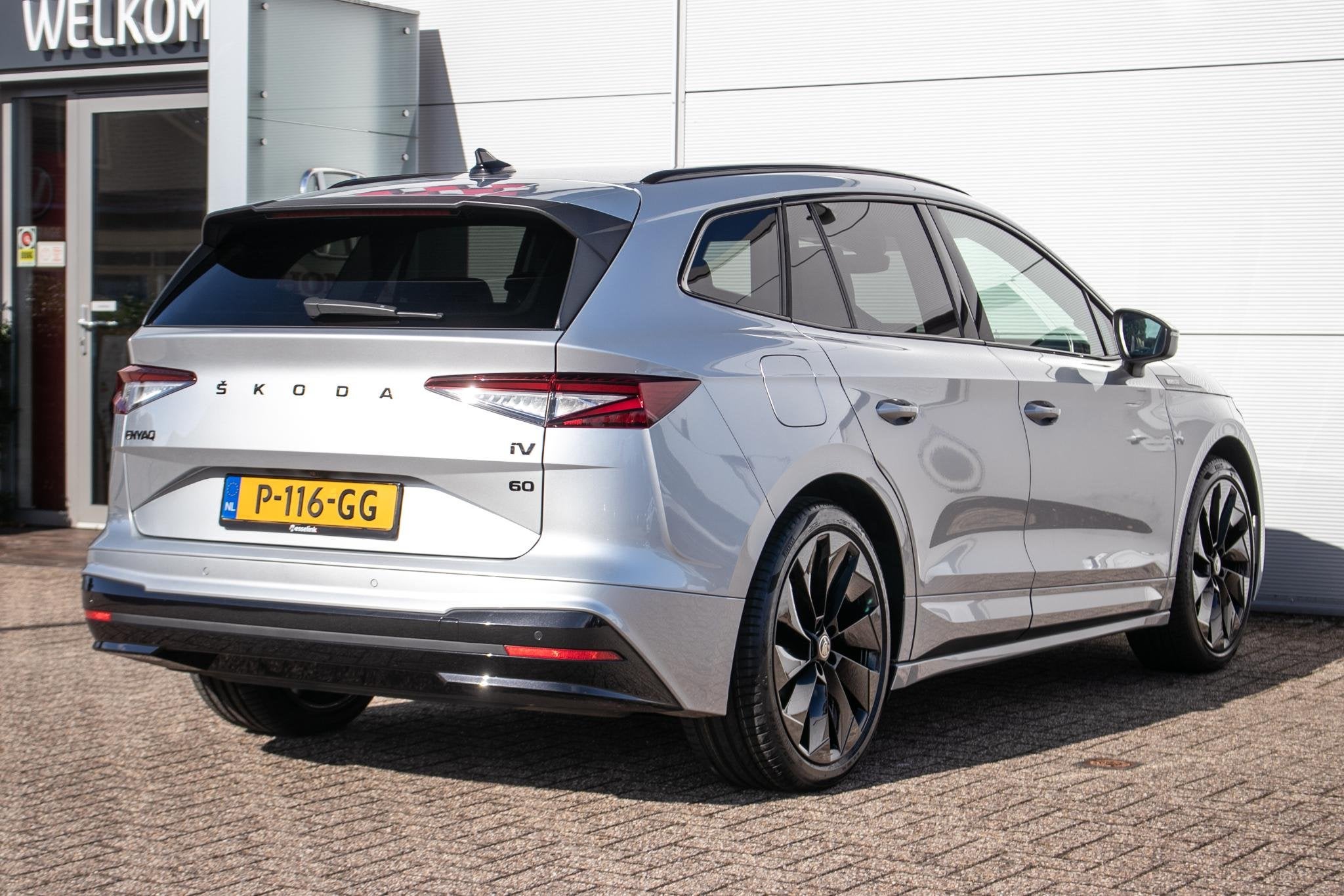 SKODA Enyaq iV 60 Sportline - SOH 90% | Trekhaak Wegklapb. |, Auto's, 34 min, 402 km, Gebruikt, 110 €/maand