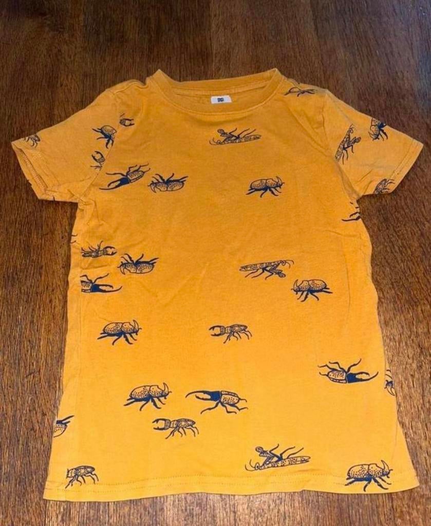 T-shirt insectenprint, maat 122-128, Ophalen of Verzenden, Zo goed als nieuw, Jongen, Shirt of Longsleeve