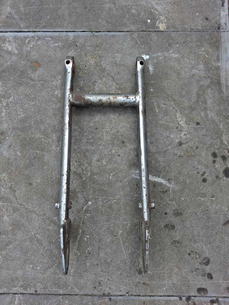 Kreidler achterbrug., Fietsen en Brommers, Brommeronderdelen | Kreidler, Ophalen of Verzenden, Gebruikt, Frame