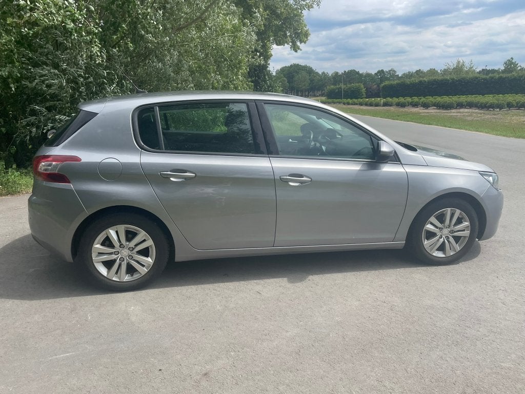 Peugeot 308 5DRS 1.2 110PK | LMV, NAVI, TREKHAAK, SENSOREN, Auto's, Voorwielaandrijving, Stof, 1199 cc, 1055 kg