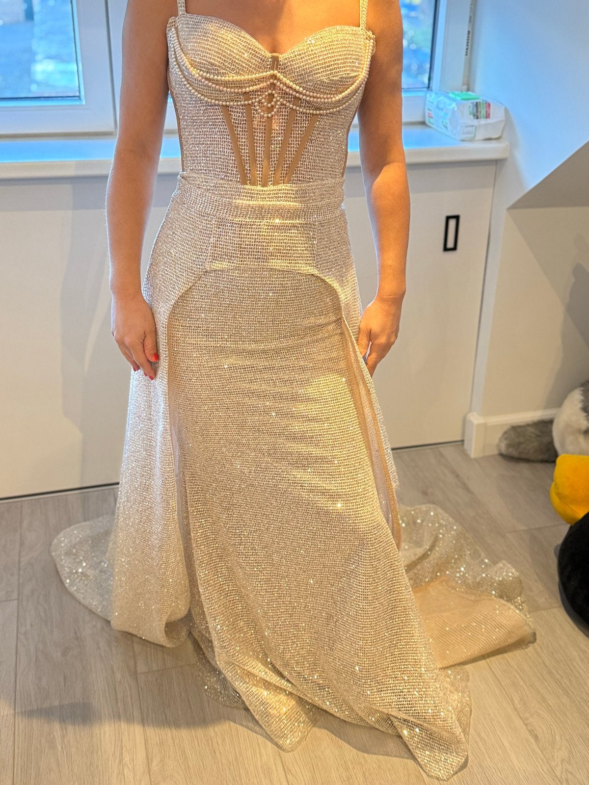 Schitterende Galajurk met Parels en Split -, Kleding | Dames, Maat 38/40 (M), Beige, Ophalen of Verzenden, Zo goed als nieuw