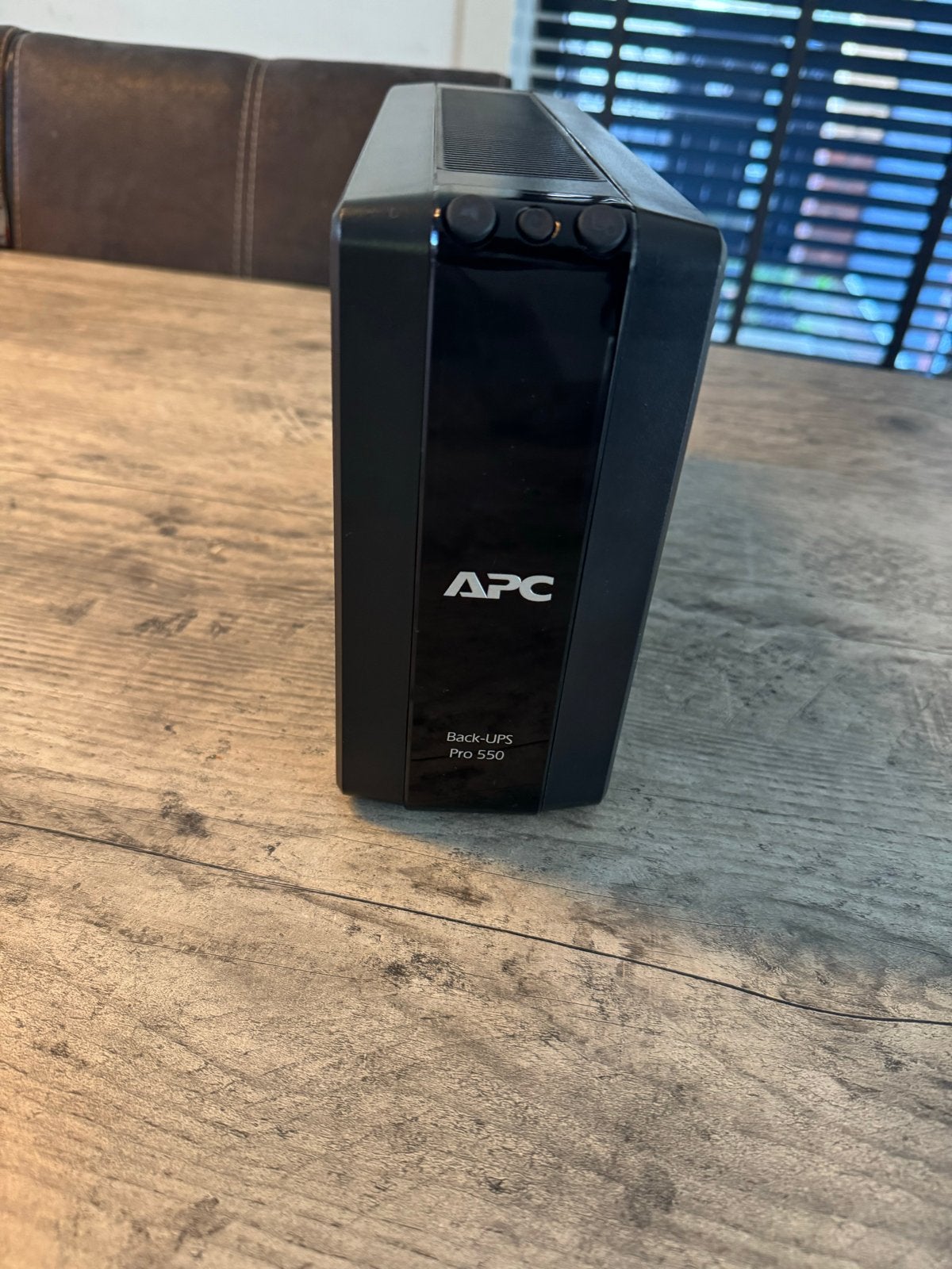 APC Back-UPS Pro 550 UPS - Ononderbroken Stroomvoorziening, Ophalen of Verzenden, Gebruikt