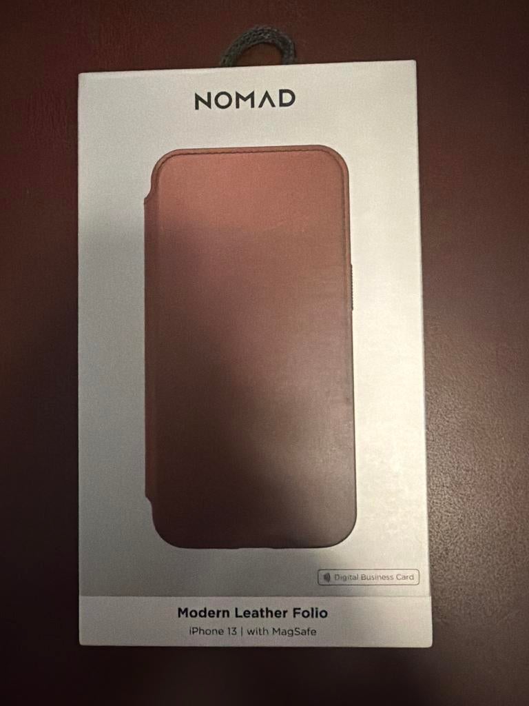 Nomad Modern Leather Folio iPhone 13 met MagSafe, IPhone 13, MagSafe, Overige merken, Bruin