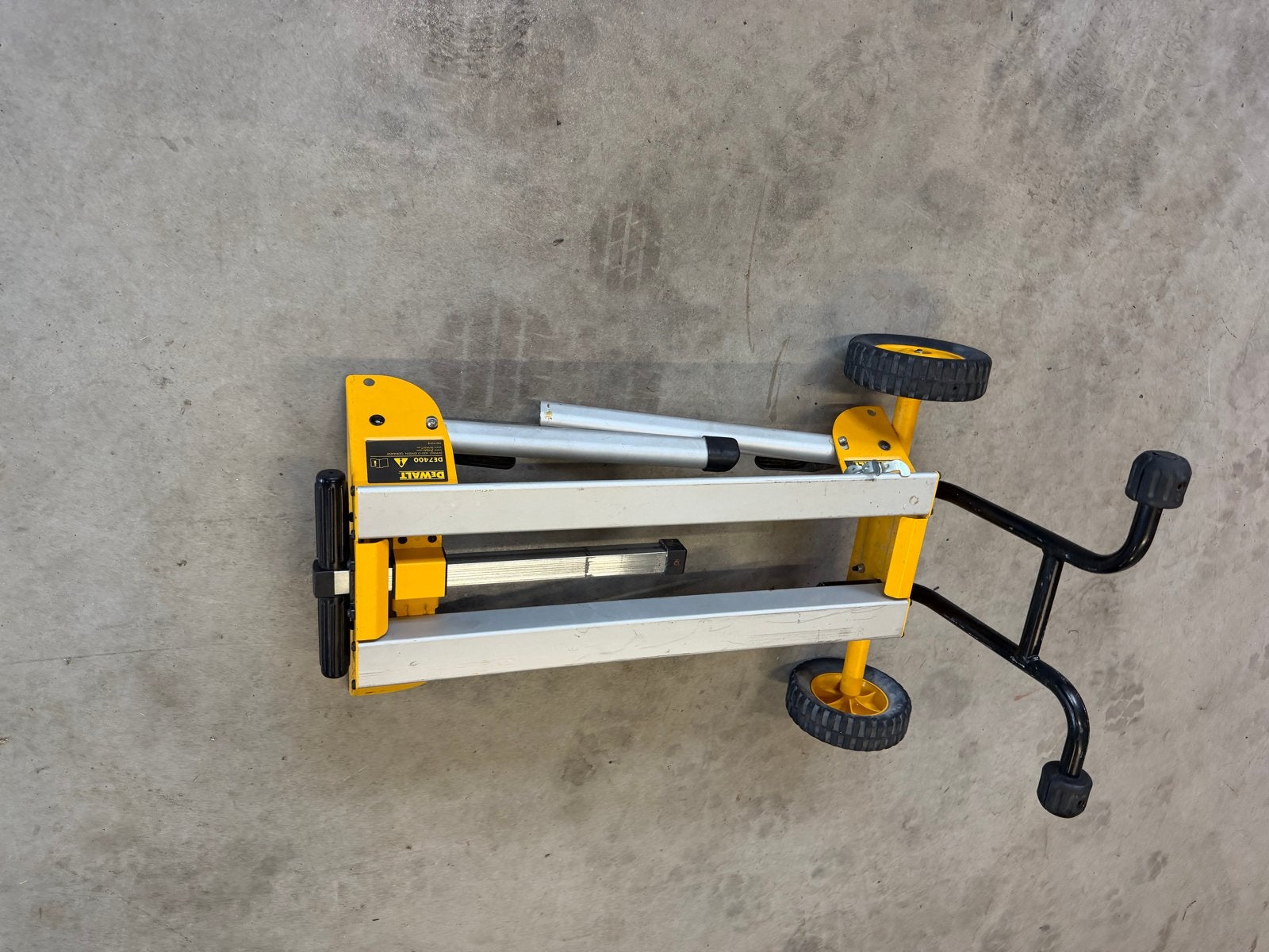 DeWalt DE7400 Roltafel voor afkortzagen, Ophalen, Gebruikt
