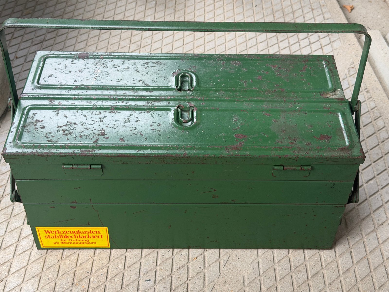 Vintage Groene Metalen Gereedschapskist - Gebruikt, Ophalen of Verzenden, Gebruikt