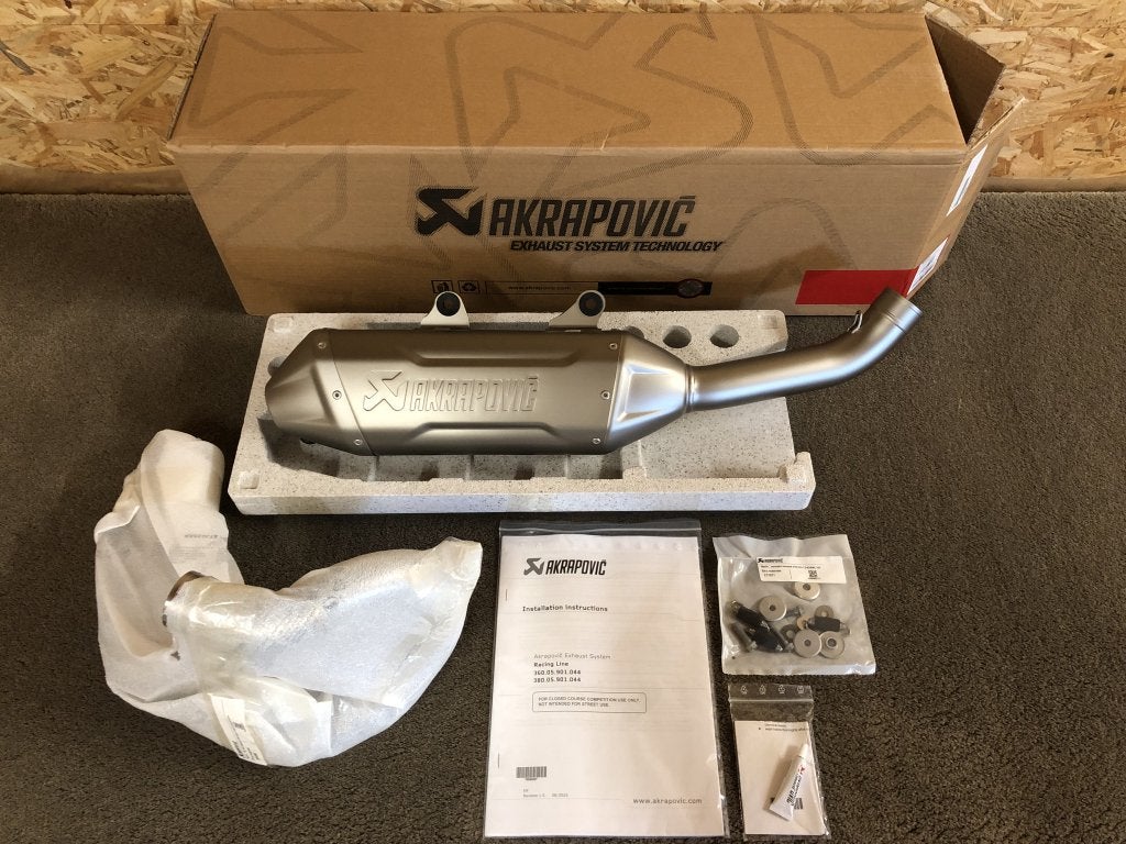 Akrapovic uitlaat systeem KTM 450 500 EXC-F FE450 FE501 2024, Motoren, Verzenden, KTM, StallhofnerstraÃŸe 3, Betriebsgebiet SÃd, Mattighofen, OberÃ¶sterreich, 5230, AT