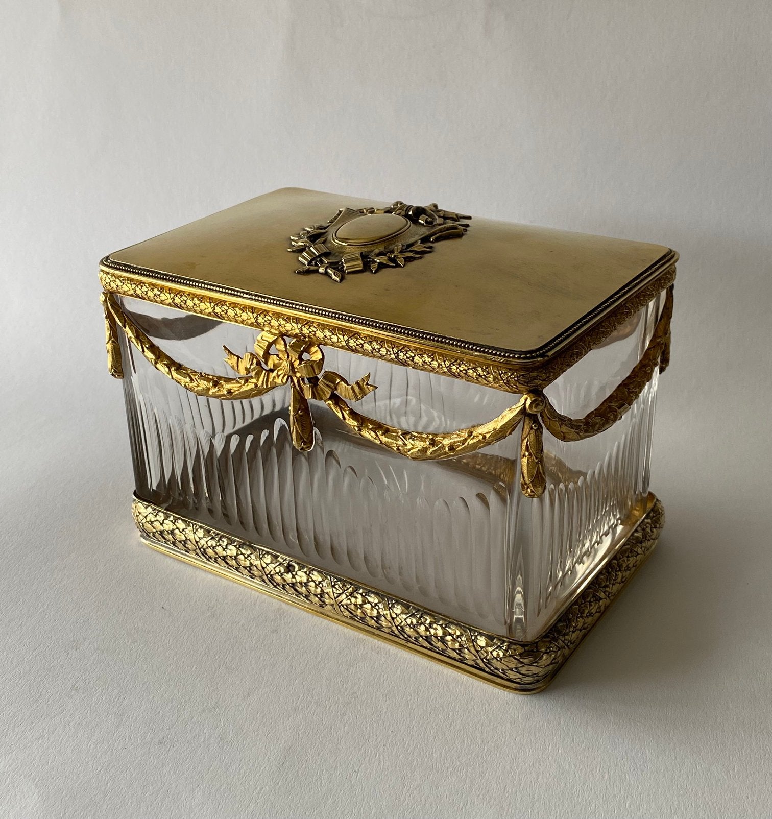 Grote kristal met zilveren koekdoos, Louis Seize, Antiek en Kunst, Ophalen of Verzenden, Zilver