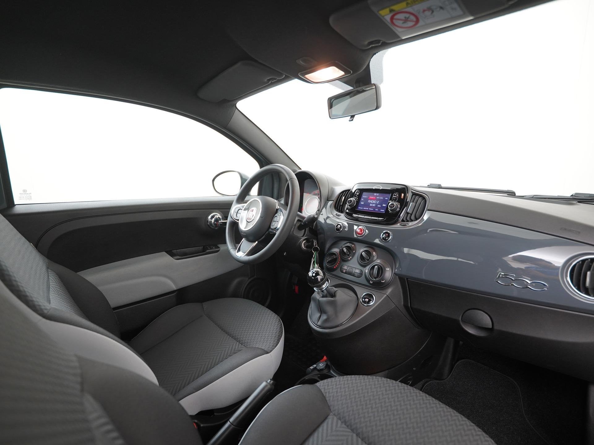 Fiat 500 1.0 Hybrid Pop | Parkeersensor | Zondag Open!, Voorwielaandrijving, 12 maanden, Stof, 4 stoelen