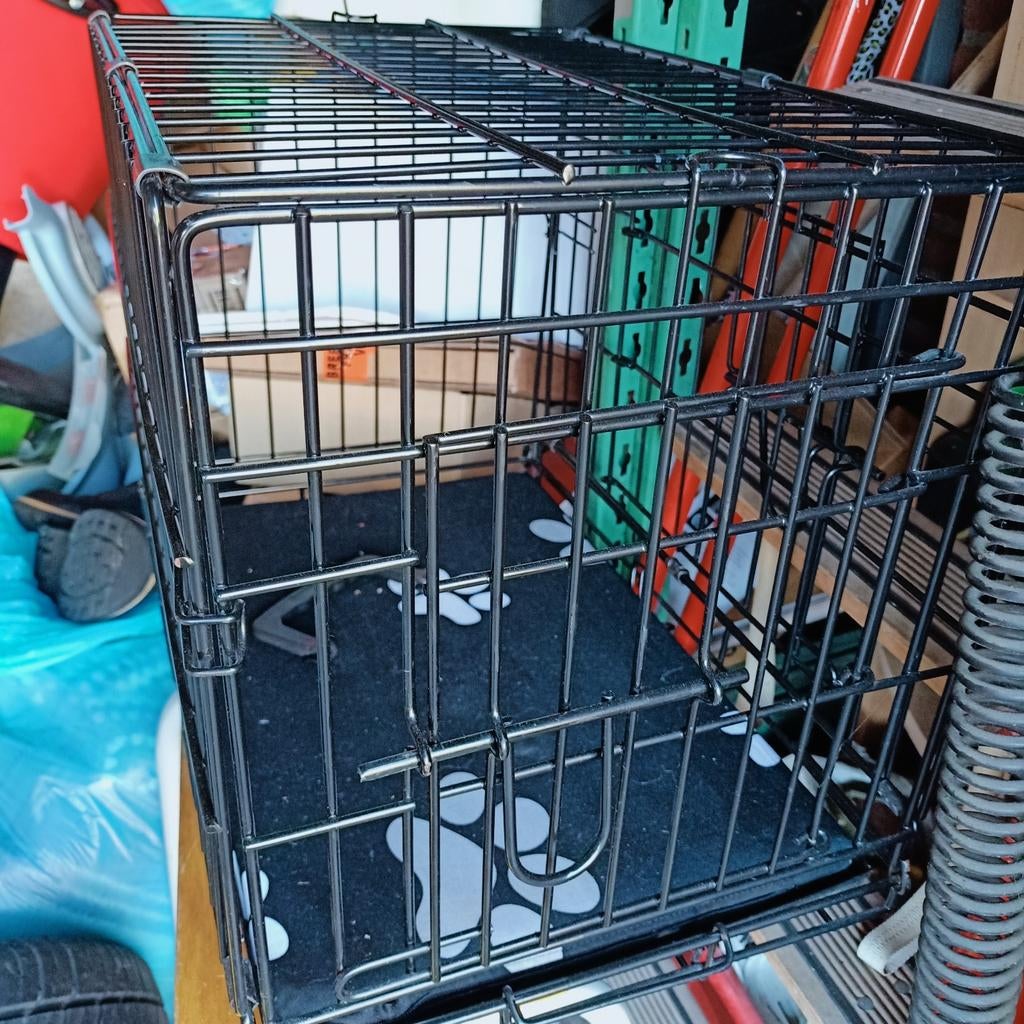 Dieren bench zwart opvouwbaar, Dieren en Toebehoren, Hondenhokken, Zo goed als nieuw, Hondenhok, Minder dan 65 cm, Minder dan 75 cm
