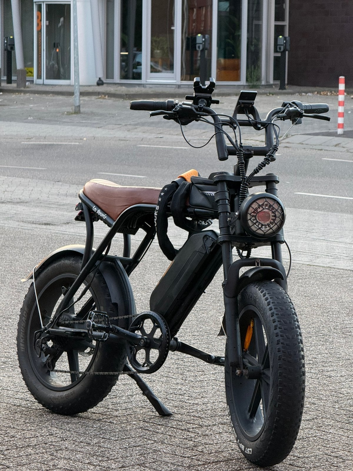 Stoere ouxi v8 fatbike met bruine zadel., 59 cm of meer, Ophalen, Zo goed als nieuw, Overige merken