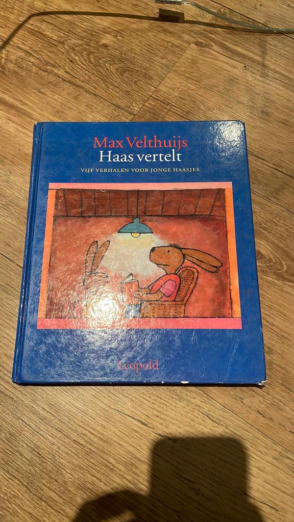 Max Velthuijs - Haas vertelt, Ophalen of Verzenden, Gelezen, Max Velthuijs, Prentenboek