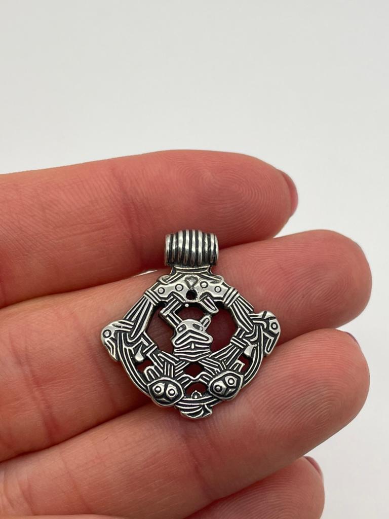E99 Prachtige zilveren hanger Viking stijl, Overige voorstellingen, Ophalen of Verzenden, X, Zilver