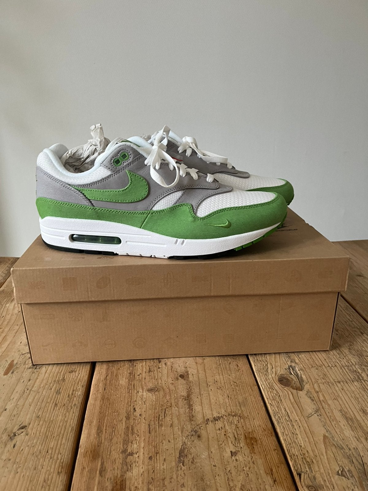 Nike Air Max 1 Chlorophyll maat 47 met og doos nieuw!, Overige kleuren, Nieuw, Ophalen of Verzenden, Sneakers of Gympen