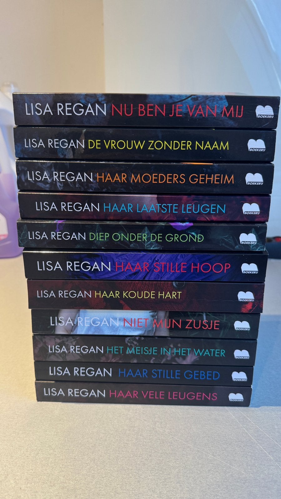 Lisa Regan - Josie Quinn serie, Boeken, Ophalen of Verzenden, Zo goed als nieuw