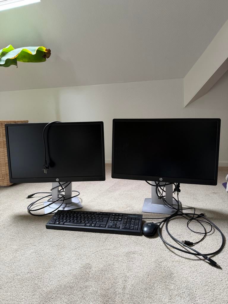 2x HP E240 Monitor Full HD IPS met verstelbare standaard, Computers en Software, Monitoren, Ophalen, Gebruikt, IPS, In hoogte verstelbaar
