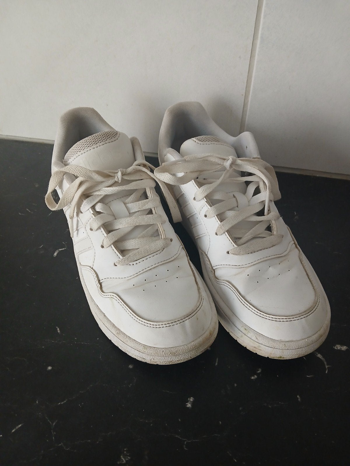Adidas schoenen, Adidas, Schoenen, Ophalen of Verzenden, Zo goed als nieuw