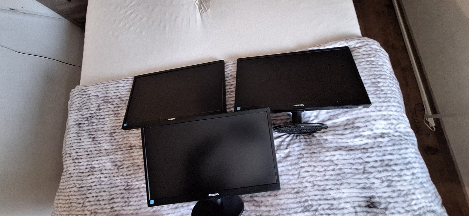 2 stuks Philips monitors, Computers en Software, Ophalen, IPS, Full HD, Zo goed als nieuw