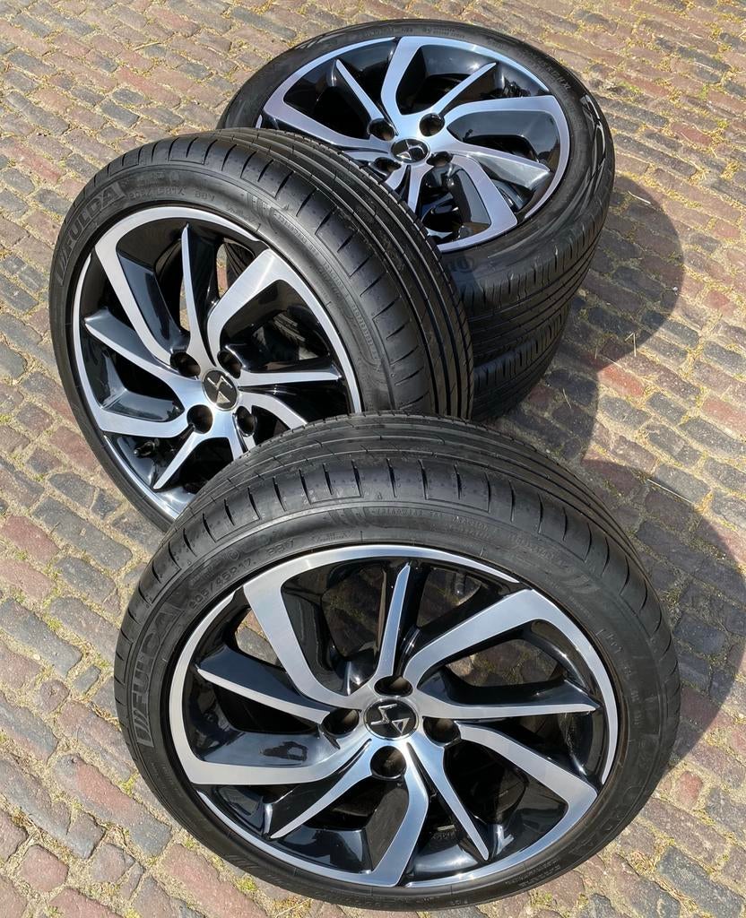 17” Citroën DS3 bicolor velgen + 206/45 R17 banden 2025/2023, Banden en Velgen, 17 inch, Zomerbanden, 205 mm