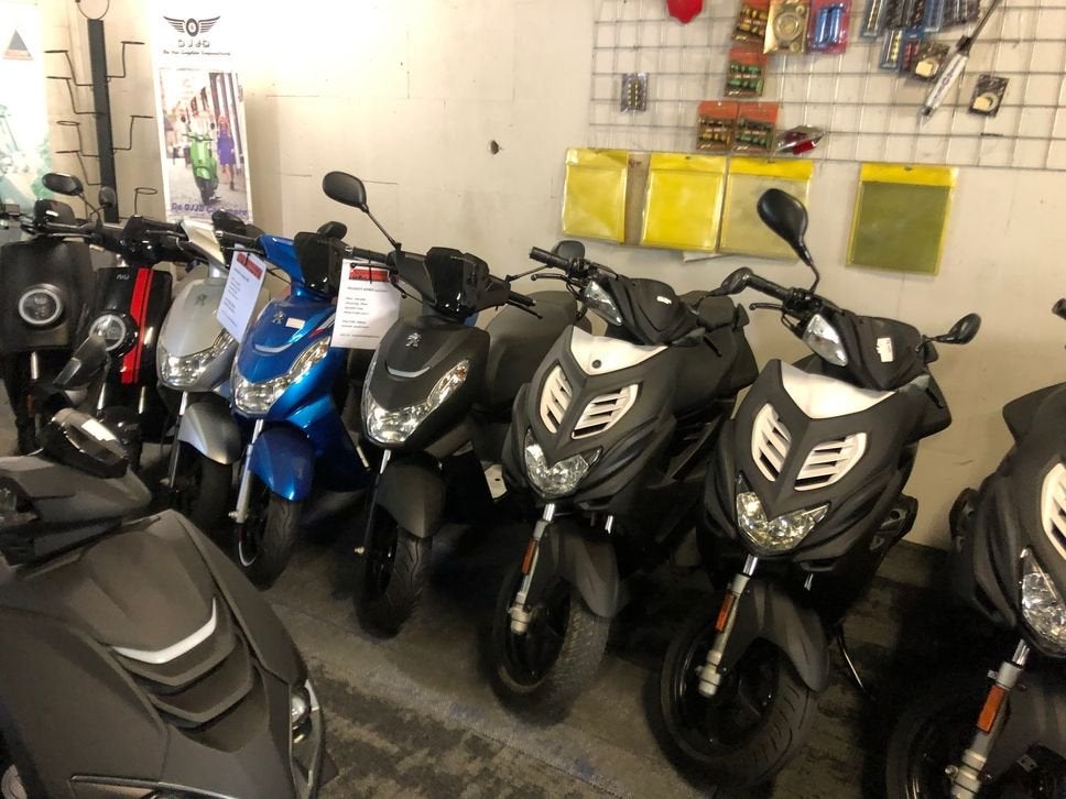 Foto 16 van GROOTAANBOD: 120X PIAGGIO ZIP SP VESPA SPRINT S  SPEEDFIGHT