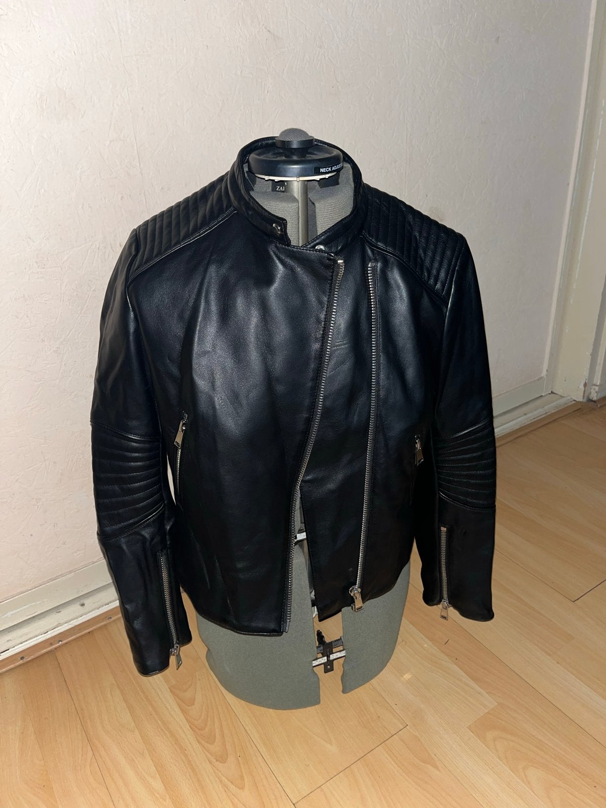 Nieuw Zara Motorjack Zwart Maat 38/L, Ophalen of Verzenden, Nieuw, Maat 42/44 (L), Zwart
