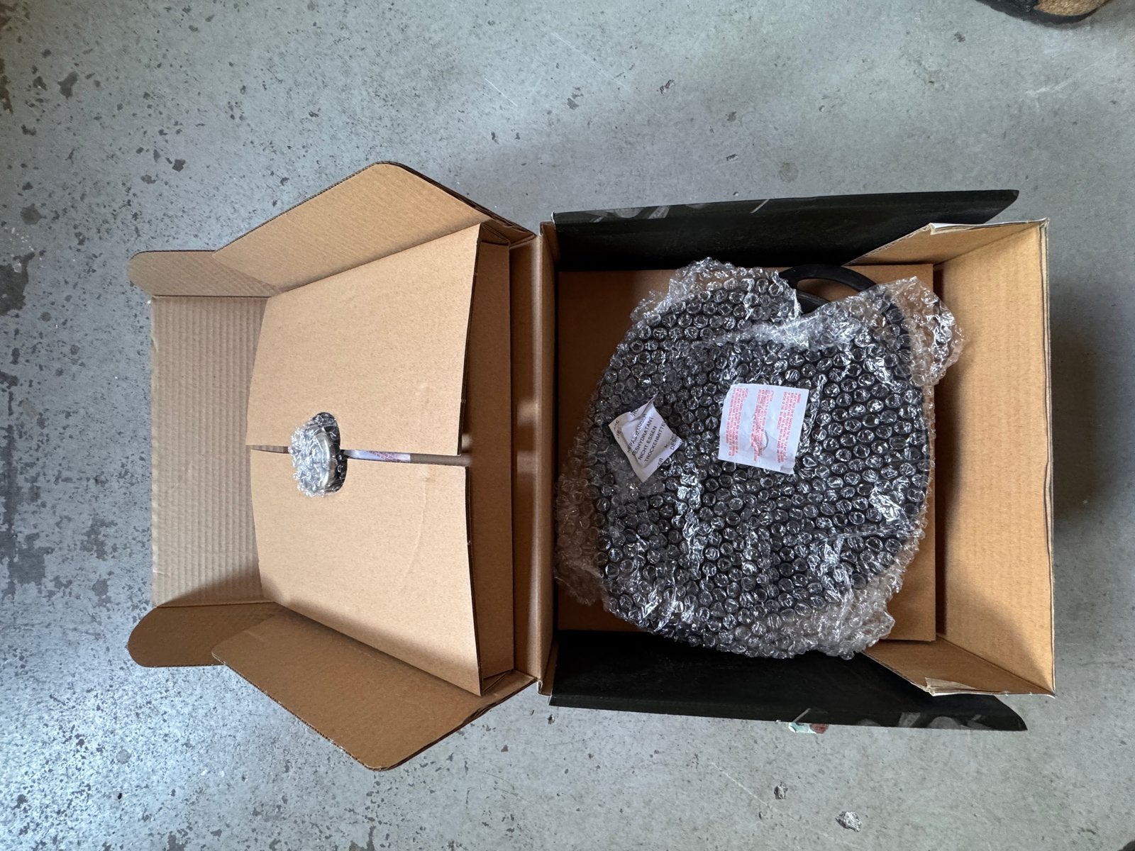 Vivo braadpan ø24 cm, zwart gietijzer, nieuw in doos, Overige typen, Nieuw, Ophalen of Verzenden, Zwart