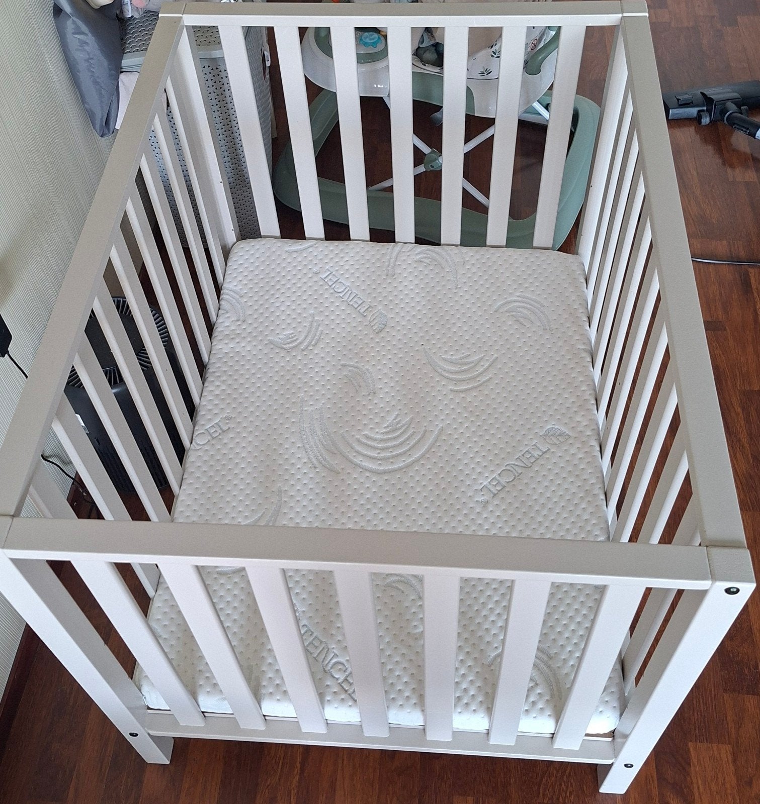 TWF Box Fleur Mat Clay met matras, Ophalen, Zo goed als nieuw, In hoogte verstelbaar