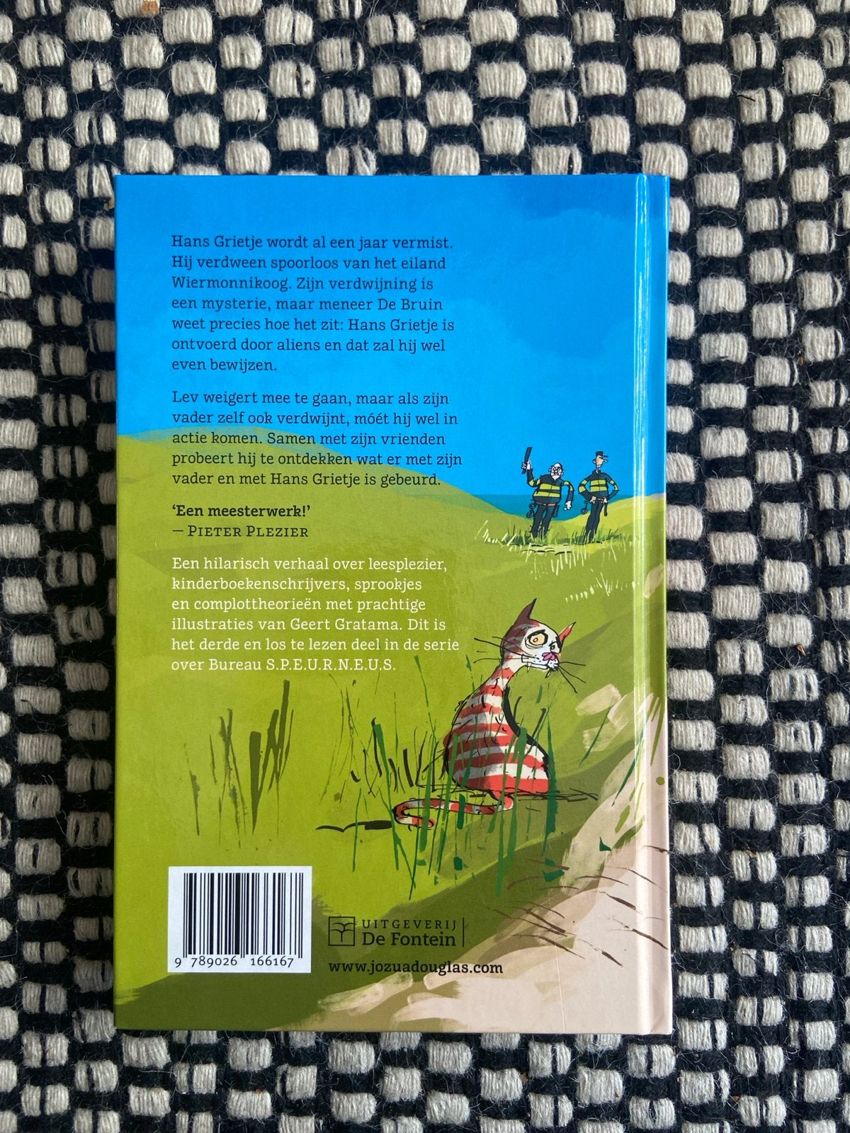 Bureau Speurneus en het Eilandmysterie - Jozua Douglas, Ophalen of Verzenden, Zo goed als nieuw, Fictie