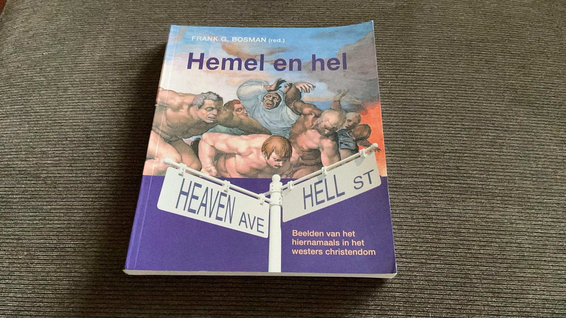 Hemel en hel, Ophalen of Verzenden, Zo goed als nieuw