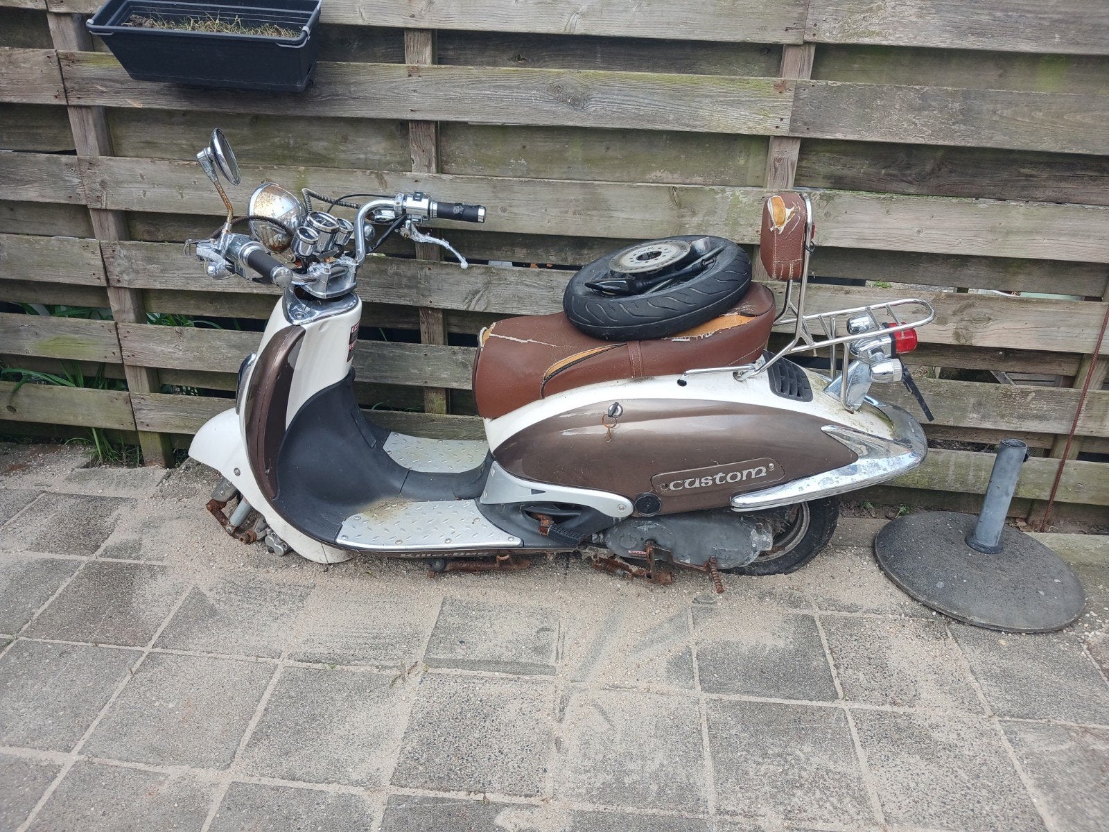 Retro scooter - opknapper, Ophalen, Gebruikt, Benzine