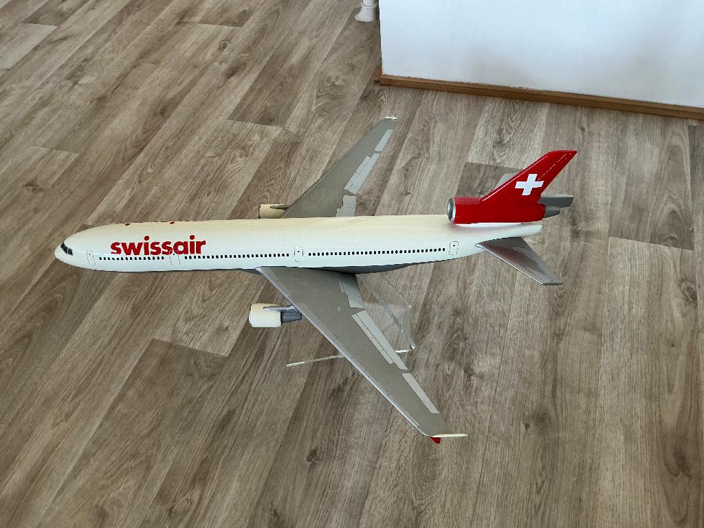Swissair groot model vliegtuig, 1:72 tot 1:144, Gebruikt, Vliegtuig, Ophalen