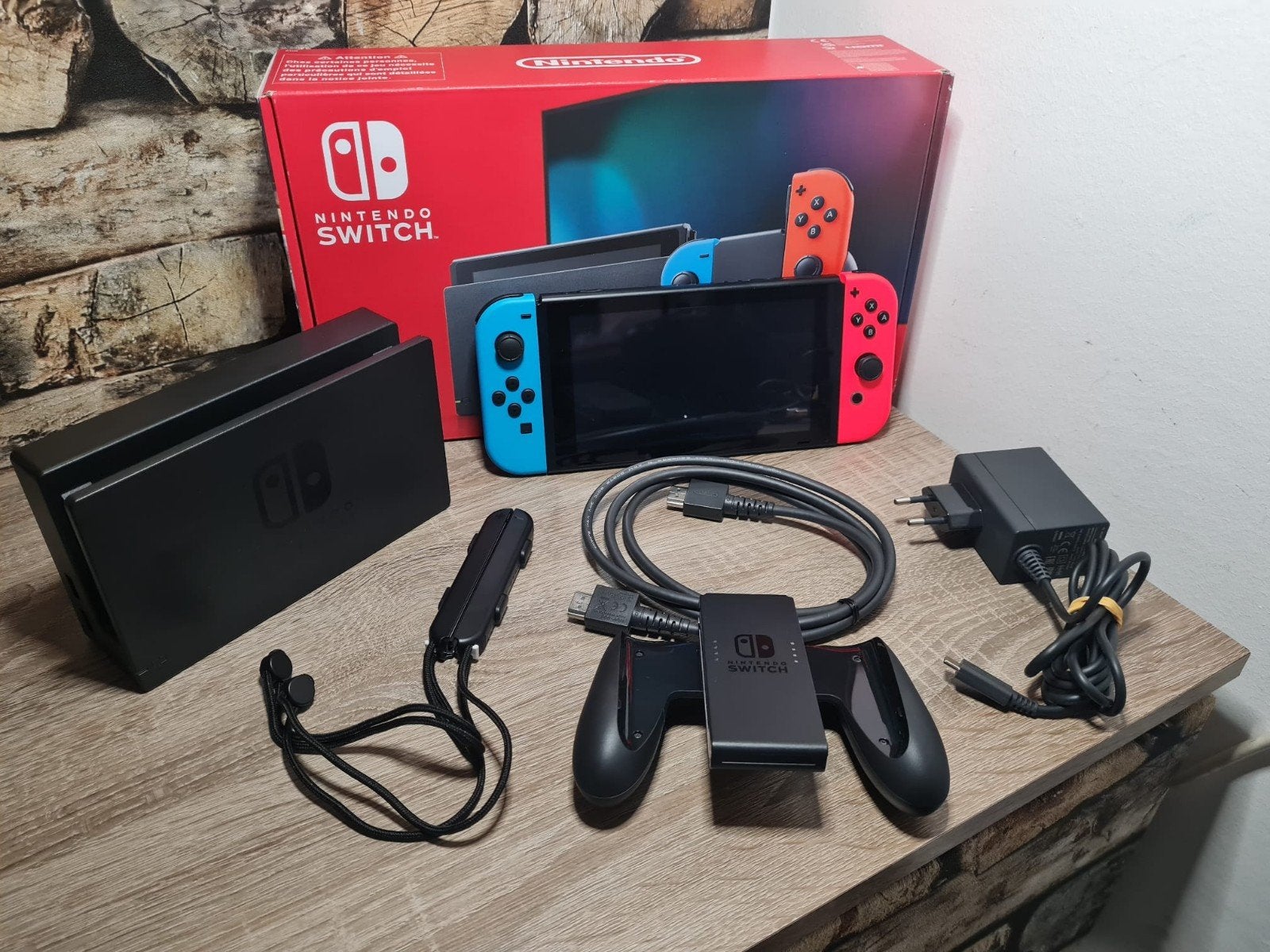 Nintendo Switch V2 met doos, Switch 2019 Upgrade, ., Met 2 controllers, Ophalen of Verzenden