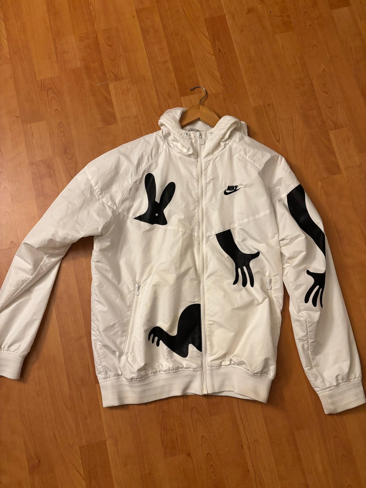 Nike x Piet Parra - The Running Man Windrunner Jack Maat M, Ophalen of Verzenden, Zo goed als nieuw, Maat 48/50 (M), Wit