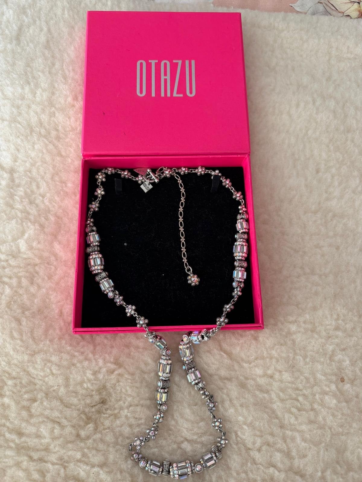 Otazu ketting met kristallen en bloemmotief, Met kristal, Overige materialen, Blauw, Ophalen of Verzenden