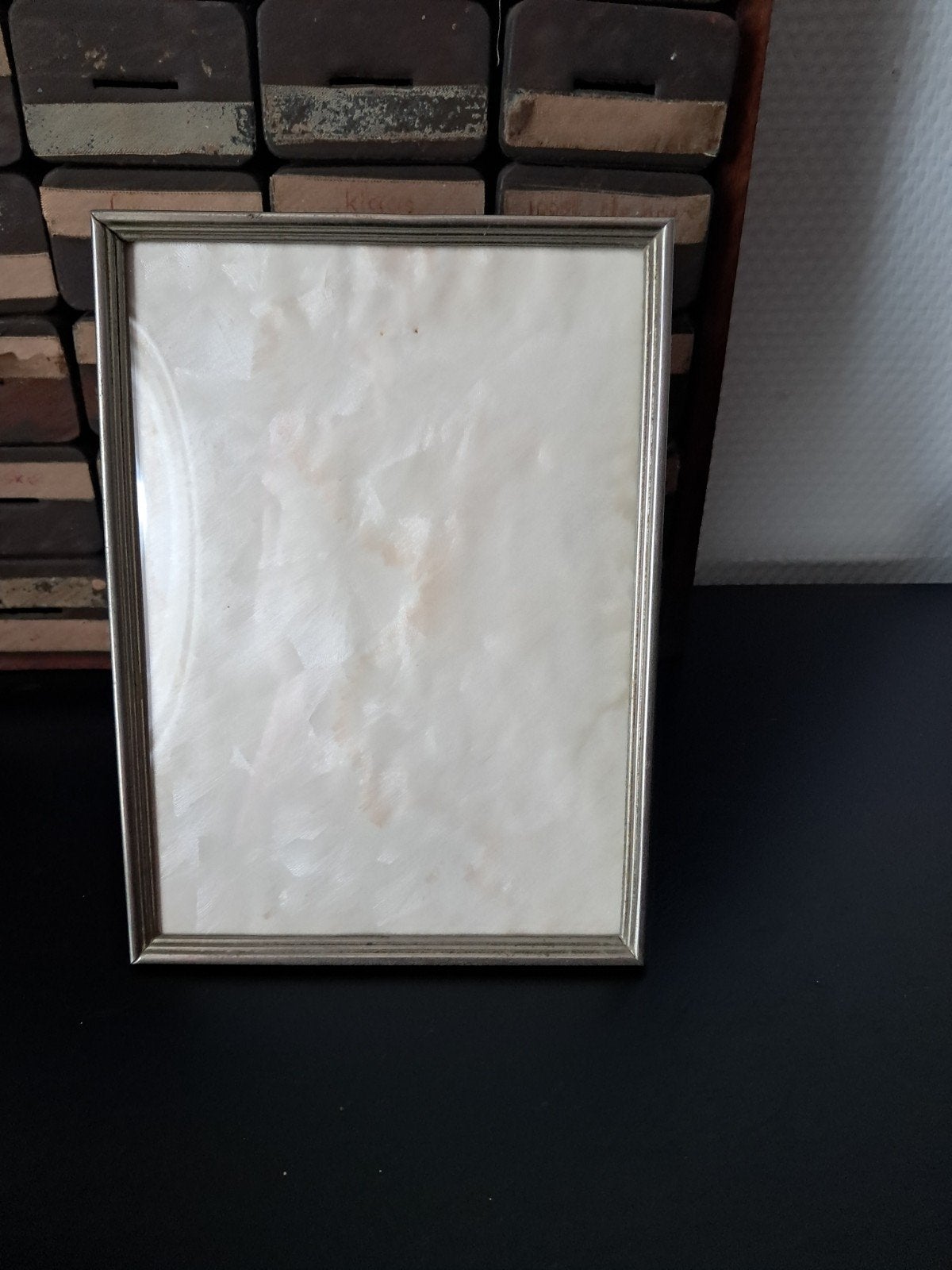 Antiek Fotolijstje. Bol glas., Antiek en Kunst, Ophalen of Verzenden