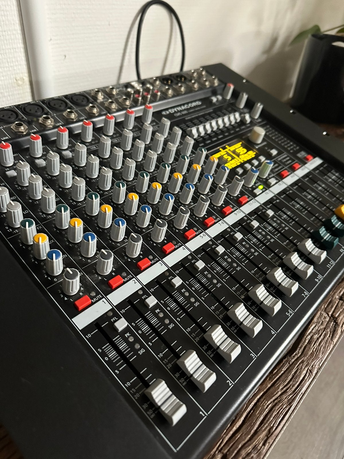 Dynacord 600CMS-3, Muziek en Instrumenten, Mengpanelen, Ophalen, Zo goed als nieuw, 5 tot 10 kanalen, Microfooningang