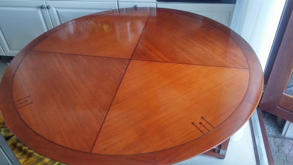 Schuitema decoforma tafel Miles, Ophalen, Rond, Decoforma, Zo goed als nieuw