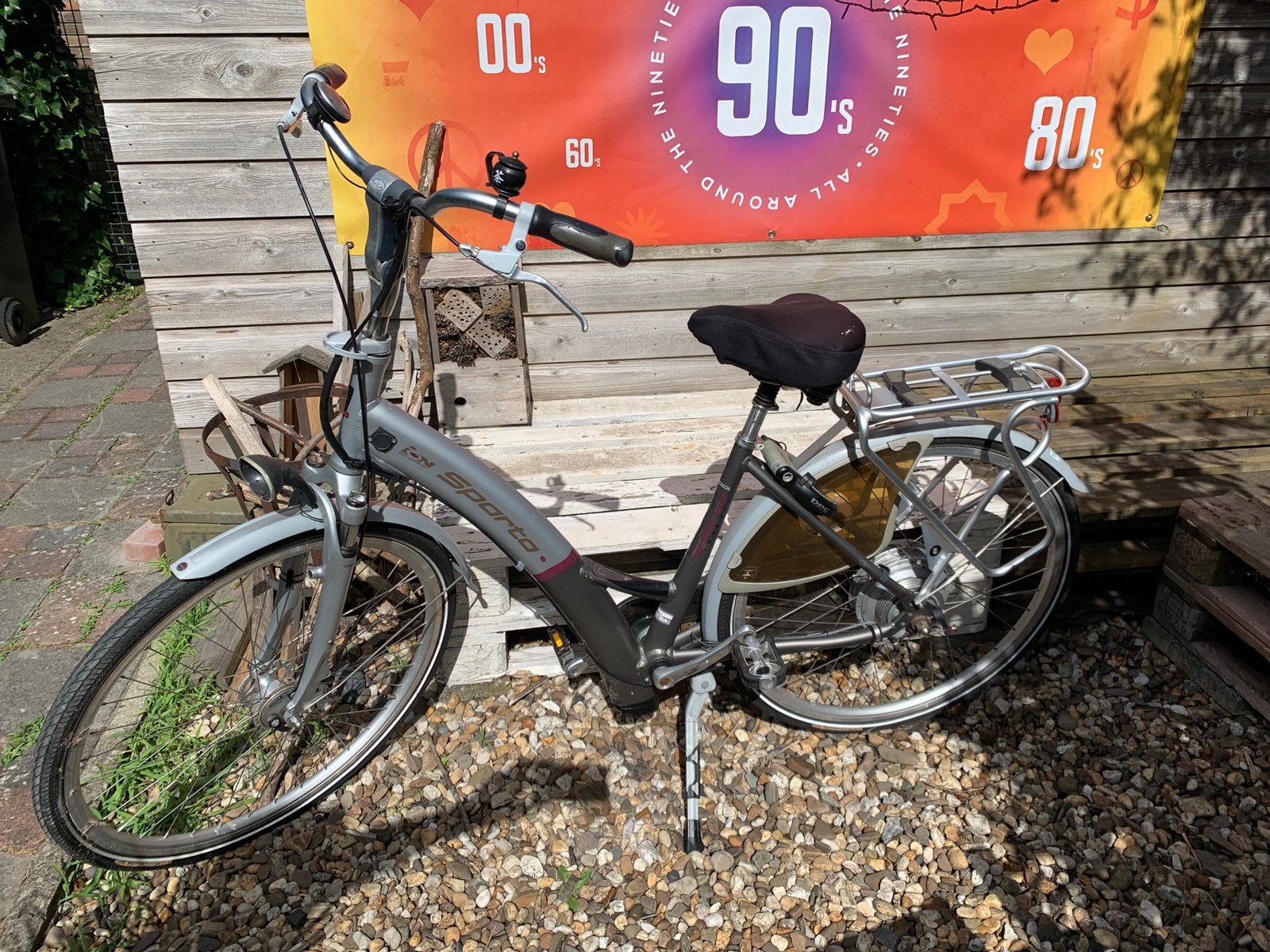 Elektriche Sparta fiets model dlx comfort, Ophalen, Zo goed als nieuw, Minder dan 30 km per accu, Sparta