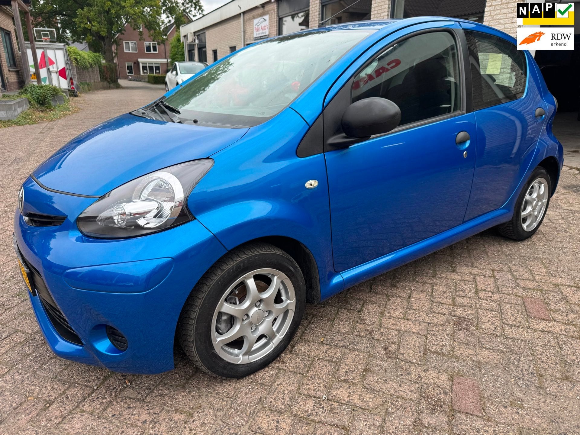 Toyota Aygo 1.0 VVT-i Now AIRCO LM VELGEN ORG 97788 KM NAP K, Voorwielaandrijving, Euro 5, Gebruikt, Origineel Nederlands