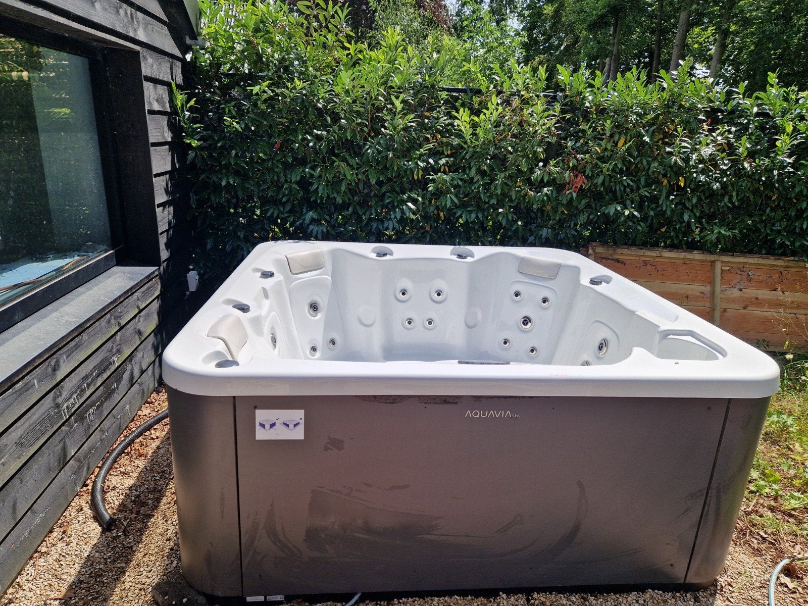 Aquavia Spa Pulse Jacuzzi - Zo goed als nieuw, Ophalen, Zo goed als nieuw, Trap, Vast