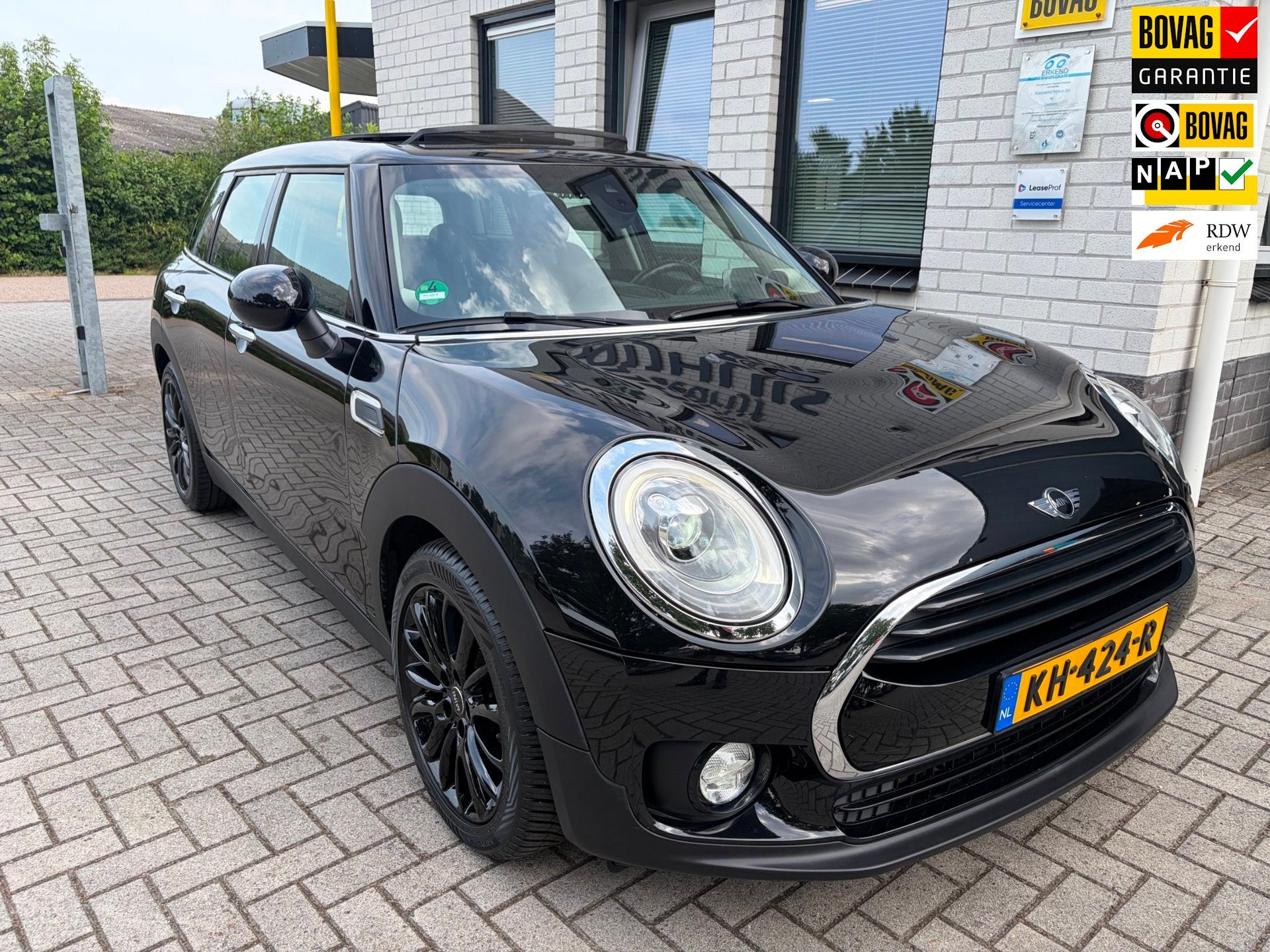 Mini Clubman 1.5 Cooper Chili Serious Business / Keyless / H, Auto's, 136 pk, Gebruikt, Parkeersensor, Zwart